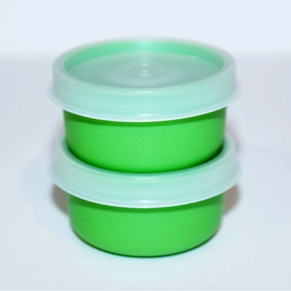 Smidgets Tupperware containers - Picture 2 of 2
